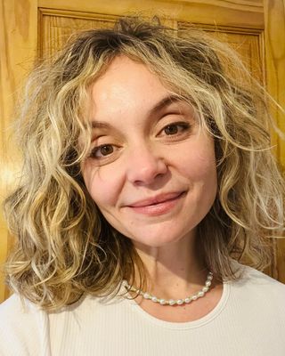 Photo of Isa Marin, Psychotherapist, MA, MBACP