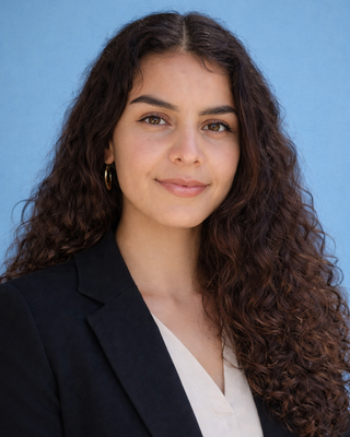 Photo of Julia Arias, Marriage & Family Therapist Associate, MA, AMFT