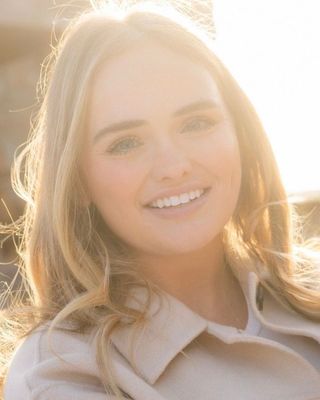 Photo of Isabelle Attenborough, Pre-Licensed Professional, MSW