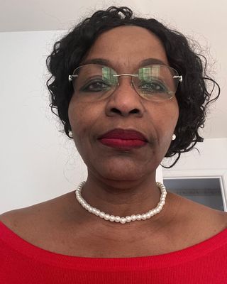 Photo of Mary Ozoh, Psychiatric Nurse Practitioner, PMHNP