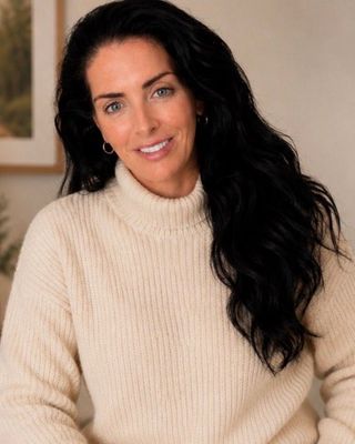 Photo of Donna Marie Thomas - Donna Thomas, Counsellor, MBACP