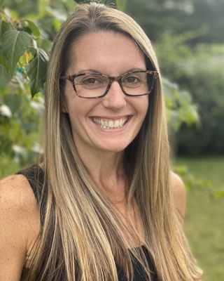 Photo of Lindsay Sarsfield, Clinical Social Work/Therapist, MSW, LICSW