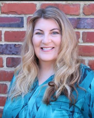 Photo of Rachel Flynn, Social Worker, MSW, CSAC