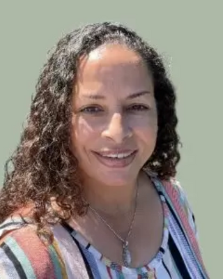 Photo of Treniss Roberts, Marriage & Family Therapist, LMFT