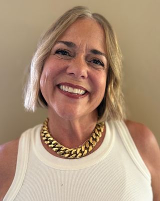 Photo of Lisa Connely, Marriage & Family Therapist, MS, LMFT