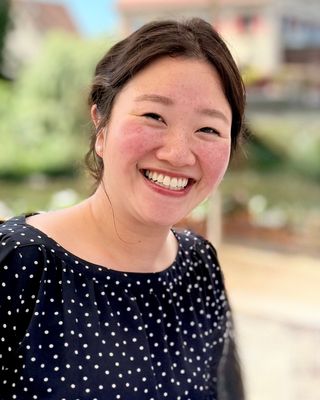 Photo of Adrienne Jan, Pre-Licensed Professional, MSW, ASW