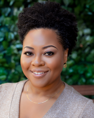 Photo of Zakiya Muwwakkil Akerele, Pre-Licensed Professional