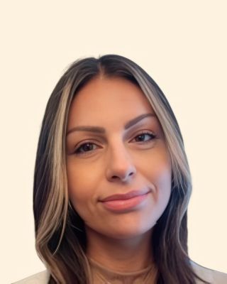 Photo of Angelica Fuentes, Marriage & Family Therapist, MSc, LMFT