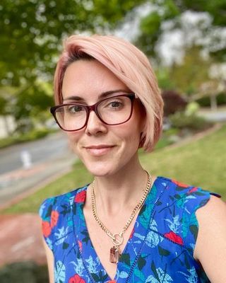 Photo of Shayna Kirk, Marriage & Family Therapist Associate, MBA, AMFT