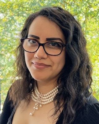 Photo of Esther Jessica Köksal, Pre-Licensed Professional in Plymouth, MN