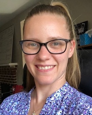 Photo of Julia Oguzer, Pre-Licensed Professional, MA, RCT-C
