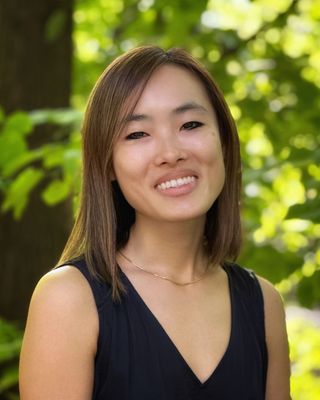 Photo of Nicole Mak, Associate Professional Clinical Counselor, MA, APCC, AC