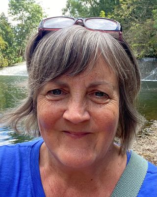 Photo of Bec Haynes, Counsellor, MNCPS Acc.