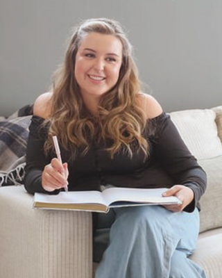 Photo of Samantha Taffe, Social Worker, MSc, AMHSW