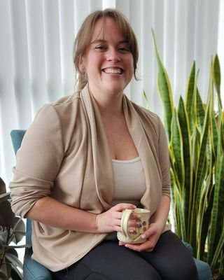 Photo of Samantha Black, Registered Psychotherapist, MPS, MTS, BSc