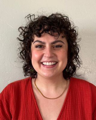Photo of Liz Andronic, Clinical Social Work/Therapist, LCSW