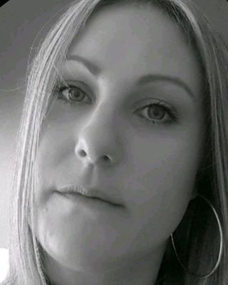 Photo of Samantha Thomas, Counsellor