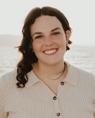 Photo of Jessey Simons Chappell, Pre-Licensed Professional