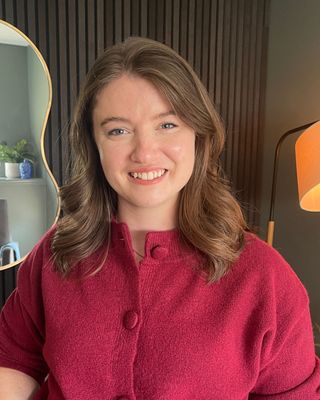 Photo of Ali Darling, Registered Psychotherapist (Qualifying), BA, MACP