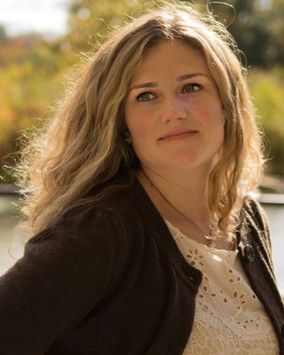 Photo of Erin Collier, Psychiatric Nurse Practitioner, PMHNP, RN, LMT