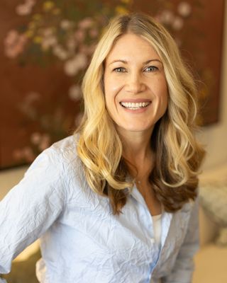 Photo of Dr. Sarah J Smith, Licensed Professional Counselor, PsyaD, LMHC