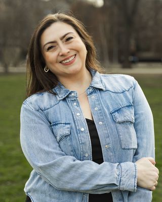 Photo of Brianna Robles, Licensed Clinical Professional Counselor, LCPC, CRC