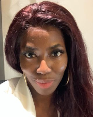 Photo of Faridah Mumin, FNP-C, PMHNP-C