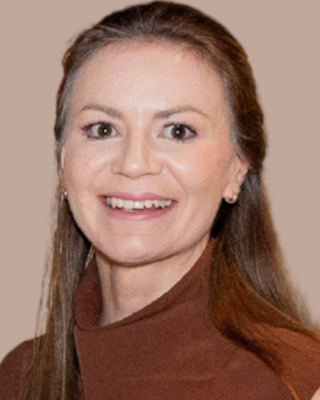 Photo of Ashley Kate Box, Psychotherapist, MA, MBACP