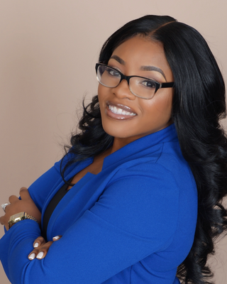 Photo of Tracey Uwaeke, Licensed Mental Health Counselor, LMHC