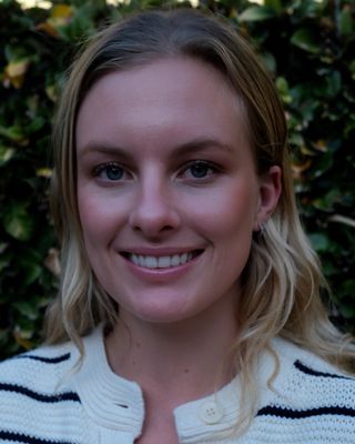 Photo of Helena Nyhart, Marriage & Family Therapist Associate, AMFT, APCC