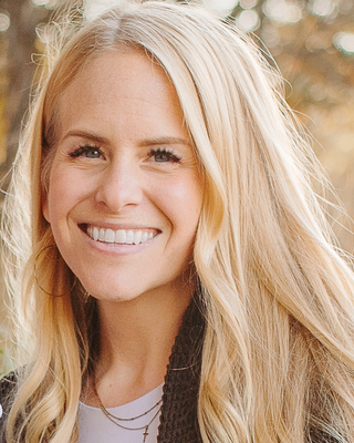 Photo of Dr. Kristin Hanson, Psychiatric Nurse Practitioner, DNP, CNP, PMHNP