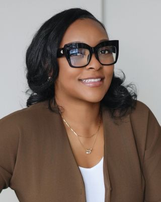 Photo of Dominique Ware, Clinical Social Work/Therapist, LMSW