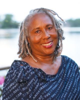 Photo of Lisa M De Geneste, Clinical Social Work/Therapist, LCSW, CHT