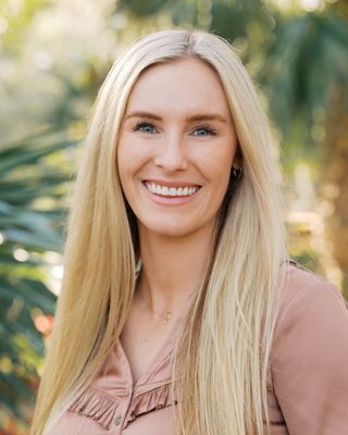 Photo of Lindsay Burns, Licensed Professional Counselor, LPC, MA