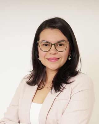 Photo of Estela Gonzalez, Registered Psychotherapist (Qualifying), MA