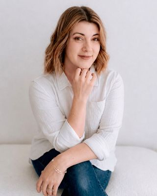 Photo of Lauren Gibson, Marriage & Family Therapist, MS, LMFT