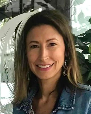 Photo of Tracie Ostrowski, Counselor in Chicago, IL