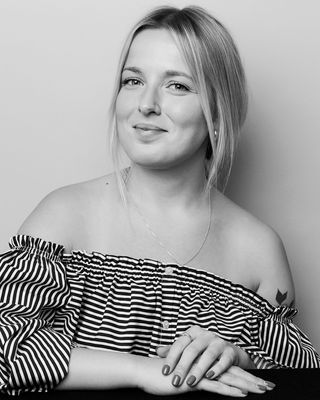 Photo of Lindsey Cepek - Anxiety | Self Esteem | Relationships - Lindsey, Registered Psychotherapist (Qualifying)