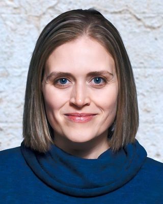 Photo of Julie Woulfe, Psychologist, PhD