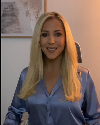 Photo of Caroline Hazzard, Psychotherapist, MSc, PACFA