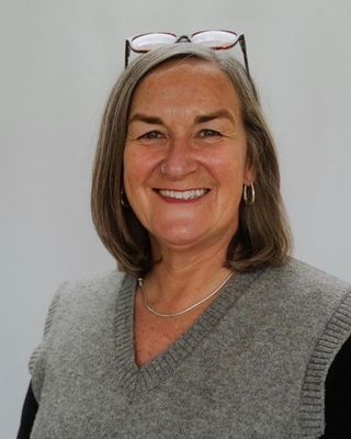 Photo of Tracy Law, Psychotherapist, MHGI