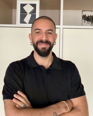 Photo of Max König, Psychotherapist, UKCP Trainee