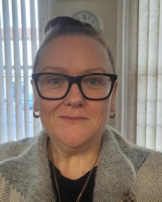 Photo of Samantha Cox, Counsellor, MNCPS Acc.
