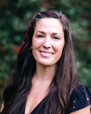 Photo of Juliette McNamara, Clinical Social Work/Therapist, MA, LCSW