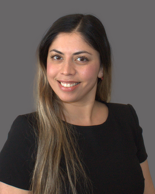 Photo of Zahra Yousofi, BSc, Psych, RP (Q), Registered Psychotherapist (Qualifying)