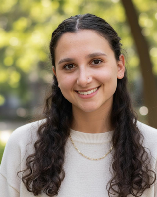 Photo of Emma Kunin, Clinical Social Work/Therapist, LCSW