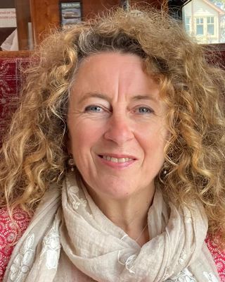Photo of Helen Newman, Counsellor, MNCPS Acc.