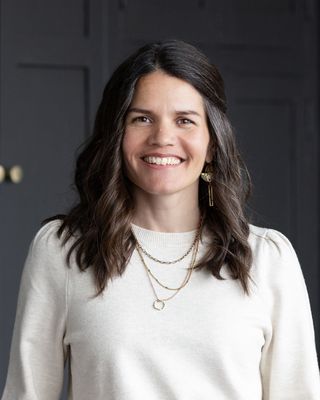 Photo of Sarah Courtney, Registered Psychotherapist, RP