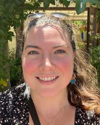 Photo of Lauren Kelly, Marriage & Family Therapist, MA, LMFT, LPCC