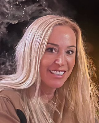 Photo of Arianna Raiola, Marriage & Family Therapist, LMFT